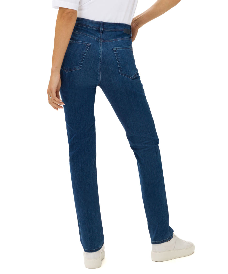 707000-MARY-25_05.jpg