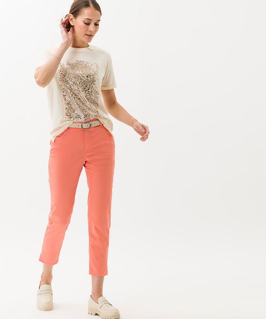 713208-MARYS362-46_02.jpg