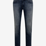 77222-CHUCK-12_01.jpg