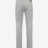803650-CHUCK-07_03.jpg