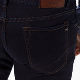 806450-CHUCK-22_01.jpg