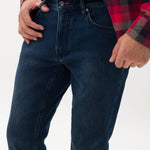 816307-CHUCK-25_05.jpg
