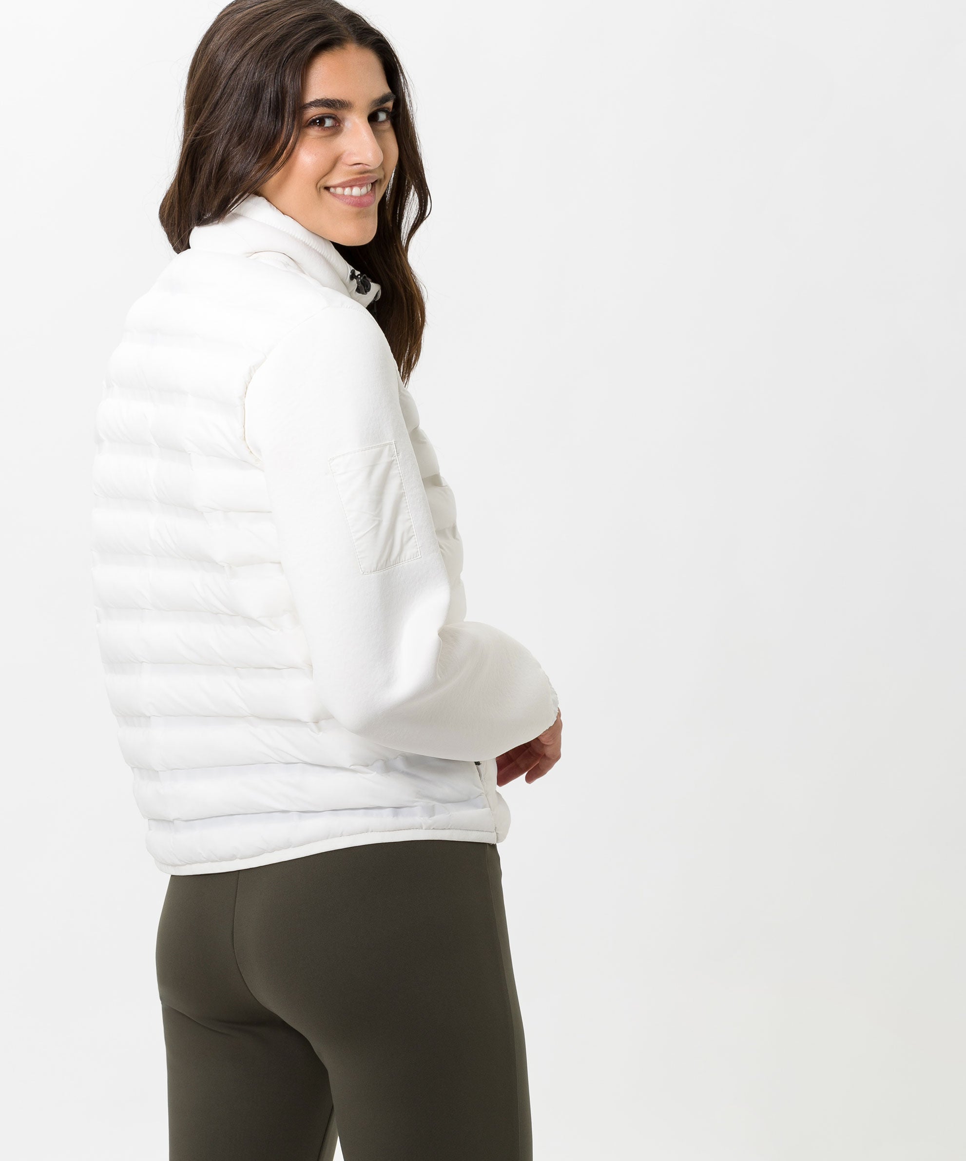 958804-FILIPPA-98_02.jpg