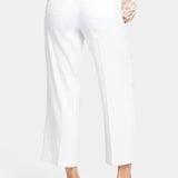 Wide Leg Cropped Cargo Pants