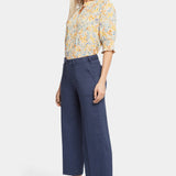 Wide Leg Cropped Cargo Pants