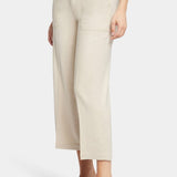 Wide Leg Cropped Cargo Pants